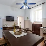 Sos Candhaleris By Interhome Apartamento