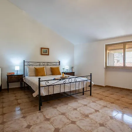 Apartment Sos Candhaleris By Interhome Nulvi