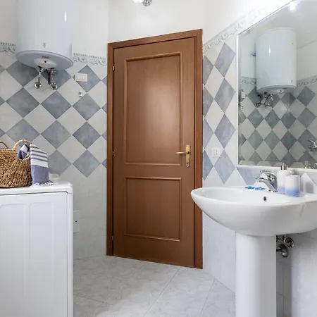 Sos Candhaleris By Interhome Apartment *